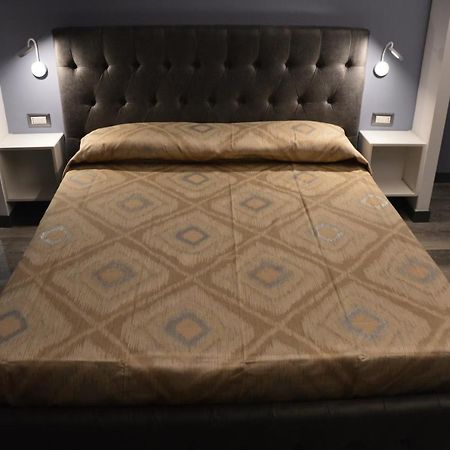 Luxury Bellevue Centro Citta Lägenhet Pescara Exteriör bild
