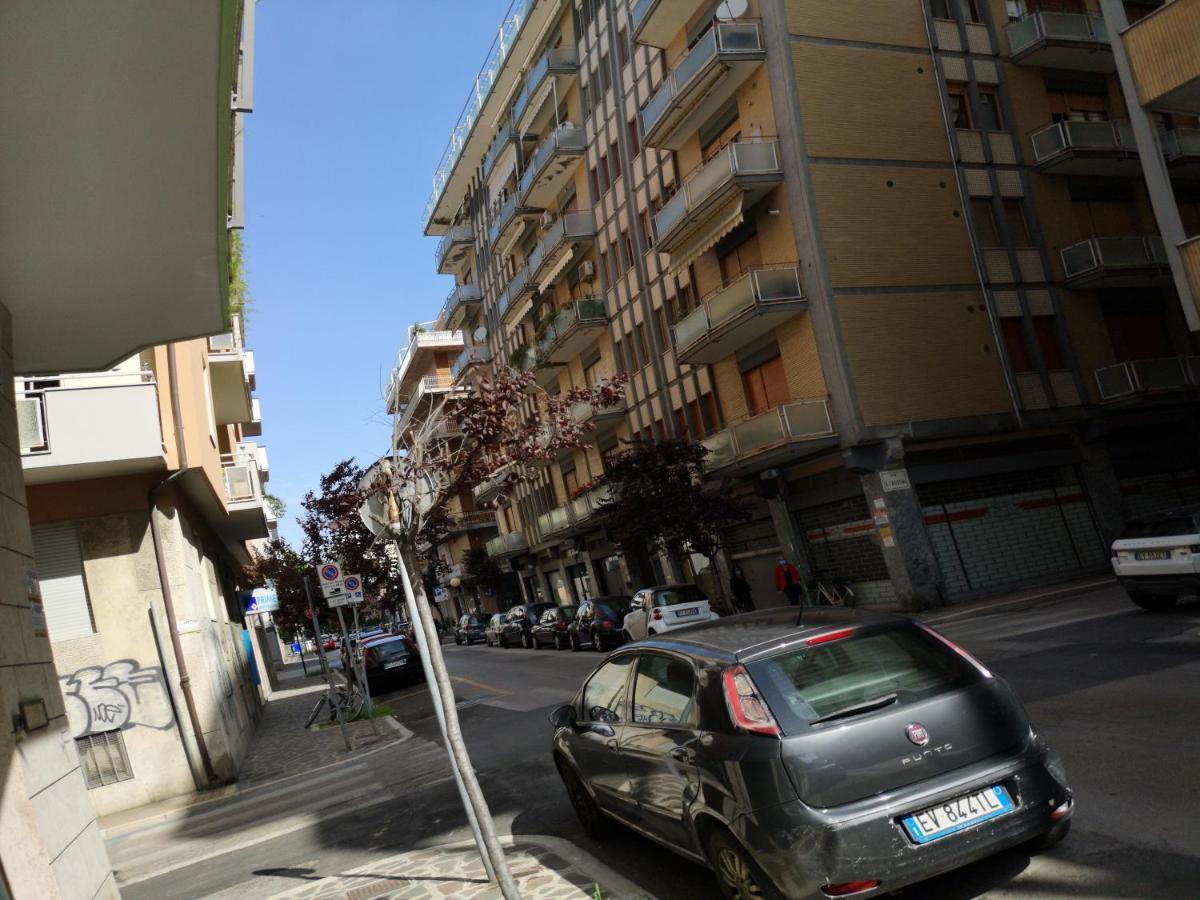 Luxury Bellevue Centro Citta Lägenhet Pescara Exteriör bild